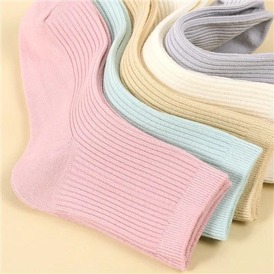 Solid Color Medium Cotton Socks